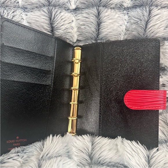 Louis Vuitton Scarlet Red Epi Leather Card Holder Agenda - Picture 4 of 16